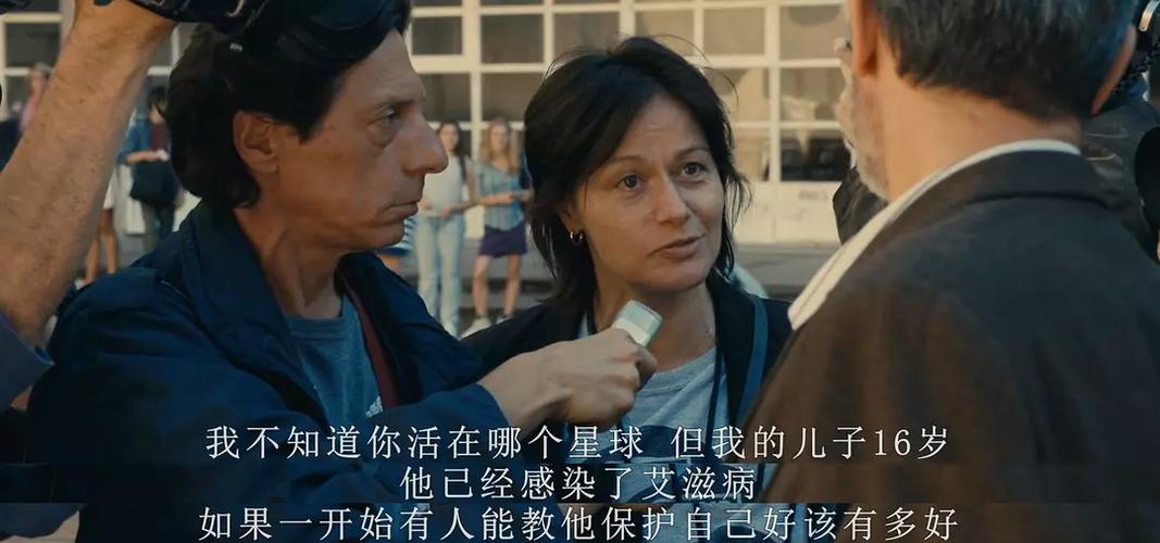 每分钟120击,每分钟120击讲的什么