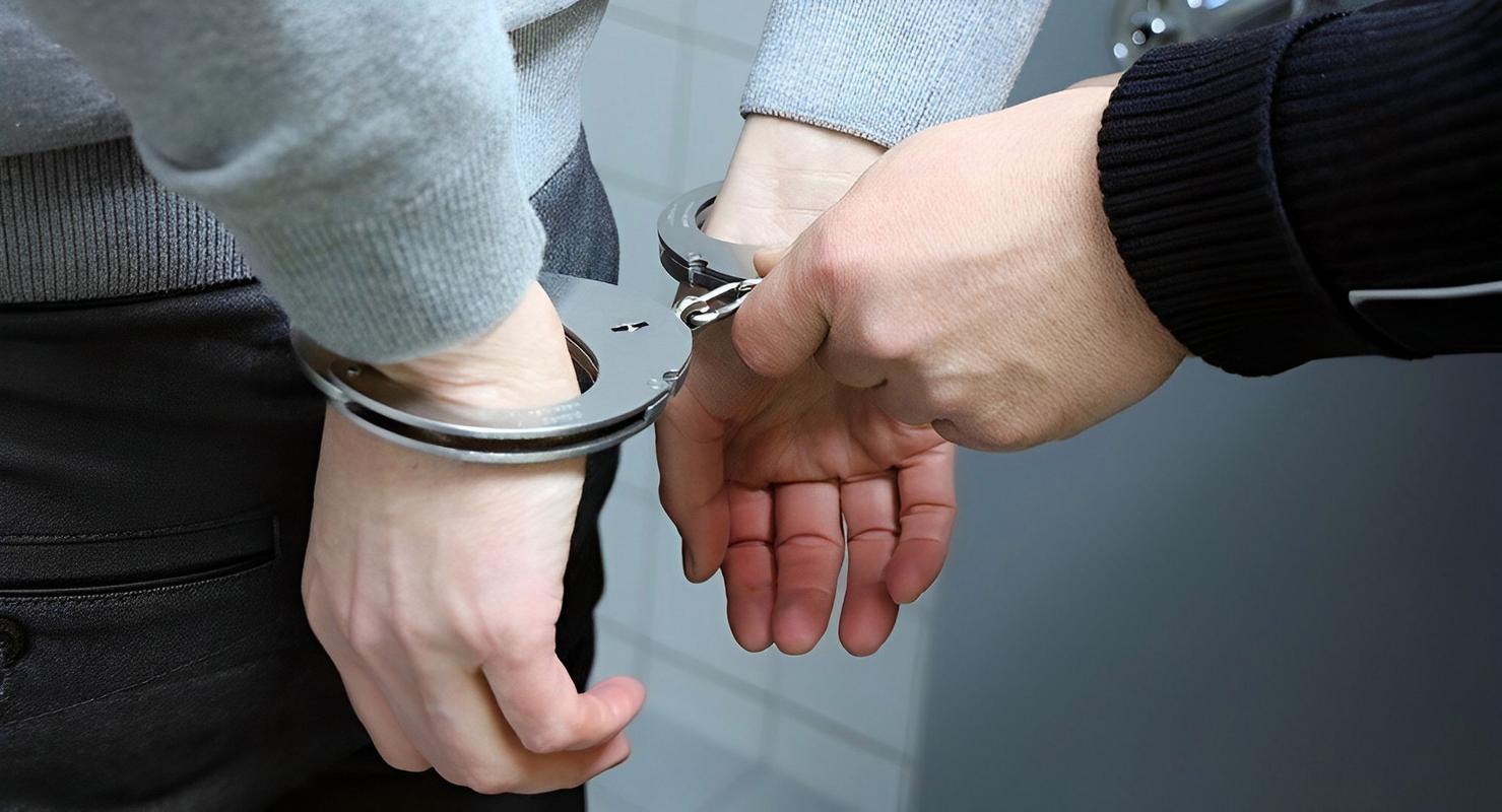 公职人员贩毒被执行死刑,公判毒贩死刑